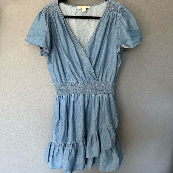 MICHAEL Michael Kors Dresses & Skirts - MICHAEL Michael Kors Blue Chambray Faux Wrap Ruffle Dress Size Large